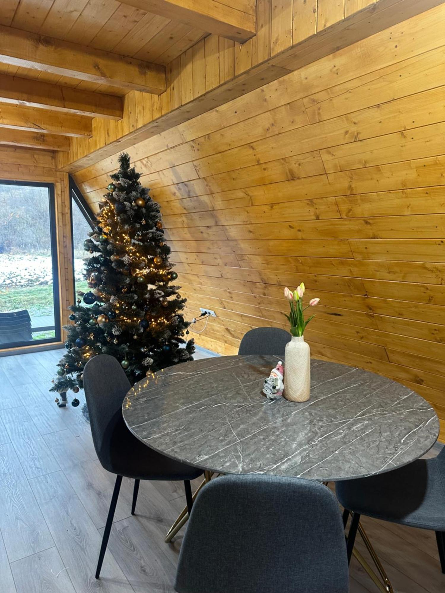 Little House Chalet